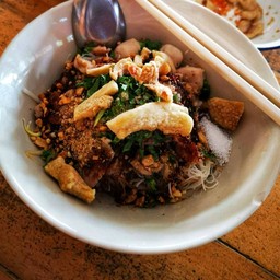 ก๋วยเตี๋ยวหมูแห้งซีอิ๊ว