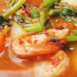 แกงส้มผักรวมกุ้ง