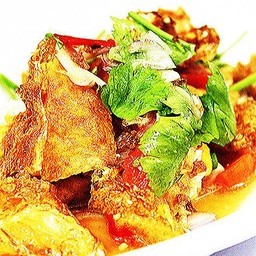 ยำไข่ดาว