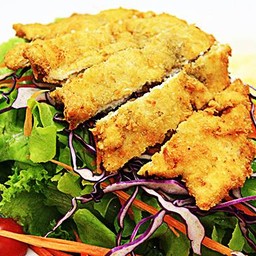 สลัดไก่ทอด