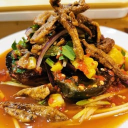 ยำไข่เยี่ยวม้า+ปลากรอบ (ไม่ปลาร้า)