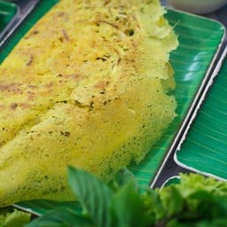 บั้นแส่วหมู ขนมเบื้อง ใส้หมู
