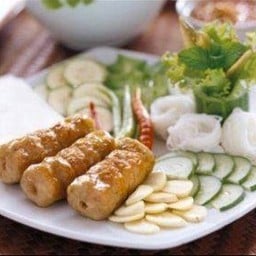 แหนมเนืองชุดเล็ก หั่นเครื่องเคียง