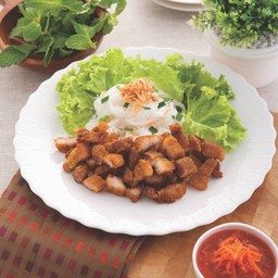 เส้นหมี่หมูย่าง