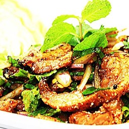 น้ำตกคอหมูย่าง