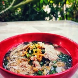 ต้มเส้นญวนหมู