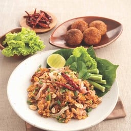 แหนมคลุก