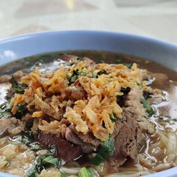 ต้มเส้นญวนเนื้อ