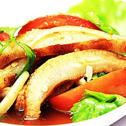 ยำคอหมูย่าง