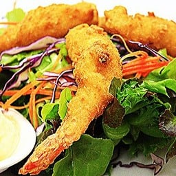 สลัดกุ้งทอด