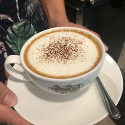 คาปูชิโน่ร้อน