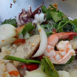 ยำวุ้นเส้นรวมมิตร