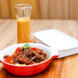 แกงเผ็ดเป็ดกรอบพร้อมข้าวสวย