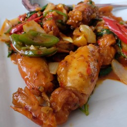 กุ้งผัดพริกเผาขาวละออ