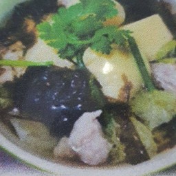 ต้มจืดเต้าหู้ไข่สาหร่าย