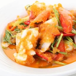 ปลาหมึกสดผัดไข่เค็ม