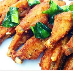 ไก่ทอดดูดนิ้ว( มีน้ำจิ้มราด)