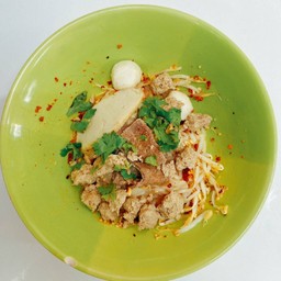 ก๋วยเตี๋ยวต้มยำแห้ง