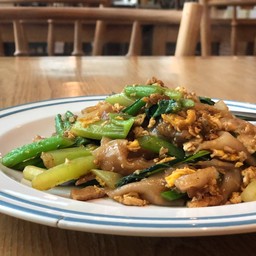 ผัดซีอิ๊วหมู