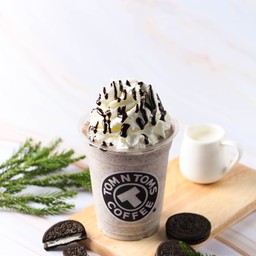 Cookie and cream Tomnccino