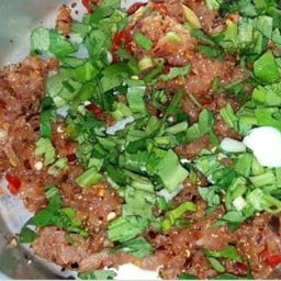 ก้อยหมูมะนาว