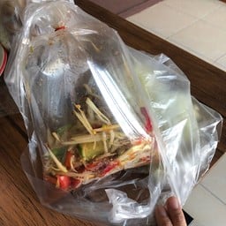 ร้านส้มตำ ในตลาดหลวงจิต