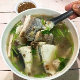 ข้าวต้มปลาชลบุรี สาขา5 ลาดปลาเค้า