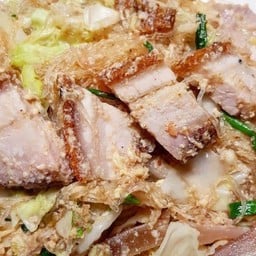 สุกี้หมูกรอบ  แห้ง