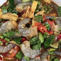 ตำกุ้งสดลุยสวน