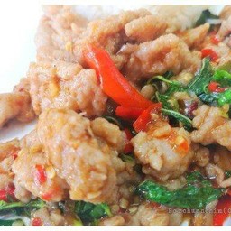 ข้าวกระเพราหมูเด้ง