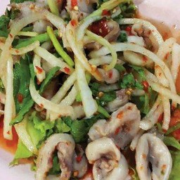 ยำไส้ตัน