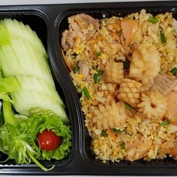 E- 202 ข้าวผัดรวมมิตร