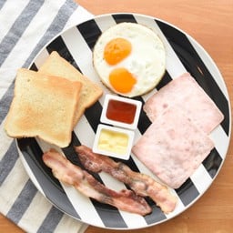 อเมริกัน เบรคฟรัส (American Breakfast)