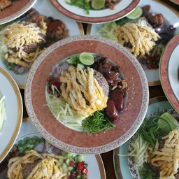 ข้าวคลุกกะปิ