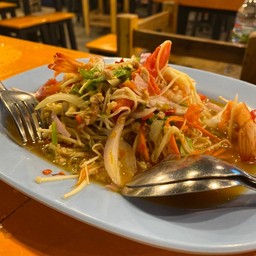 ยำเห็ดเข็มทอง