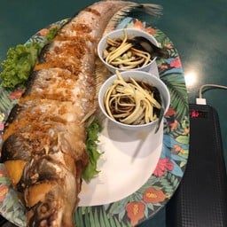 ปลาเนื้ออ่อนทอดกระเทียม
