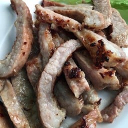 นมย่าง(หมู)