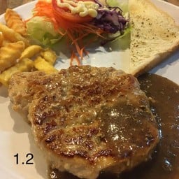 1.2 หมูสันนอกพริกไทยดำ 139 บาท