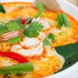 ต้มยำกุ้ง   (น้ำข้น หรือ น้ำใส)