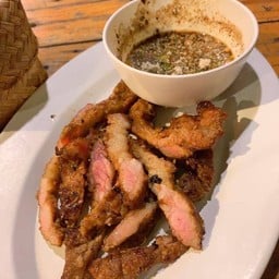 เสือร้องไห้