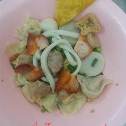 บะหมี่เกี๊ยวทรงเครื่อง