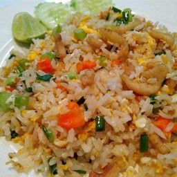 ข้าวผัดกากหมู