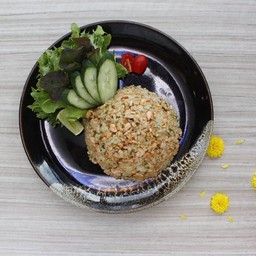 ข้าวผัดปลาแซลมอน