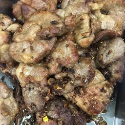 หมูทอดกระเทียม
