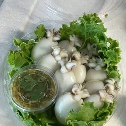 แมว-โย ซีฟู๊ดตลาดไท