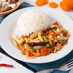 เห็ด เต้าหู้ผัดเม็ดมะม่วงหิมพานต์