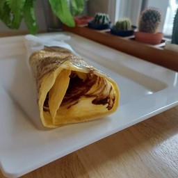 เครปโรตี ช็อกโกแลต (Crepe Roti with Chocolate)