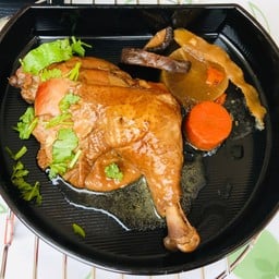 ไก่ตุ๋นยาจีนสูตรอบน้ำผึ้ง