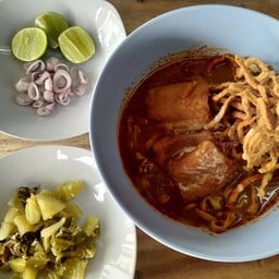 ข้าวซอยปลา