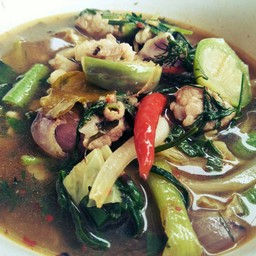 แกงอ่อมหมู